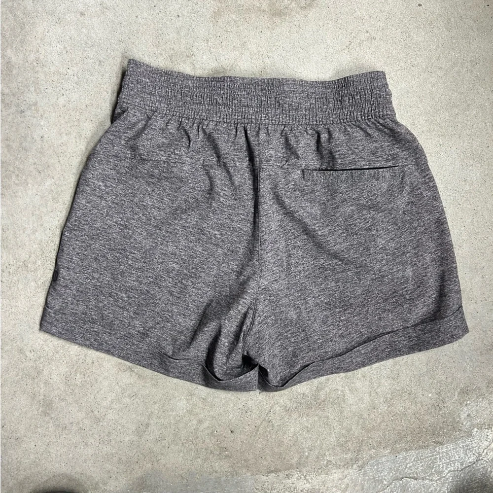 Lululemon Spring Break Away Short 4-way Stretch 3